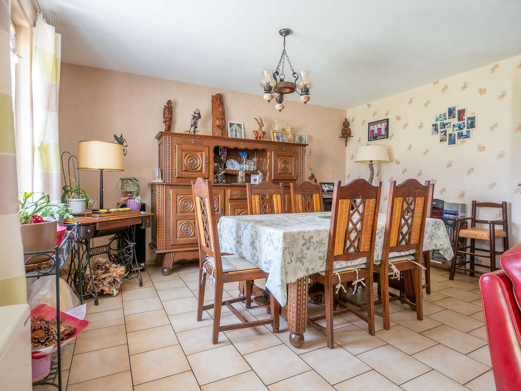 Maison à SAINGHIN-EN-MELANTOIS