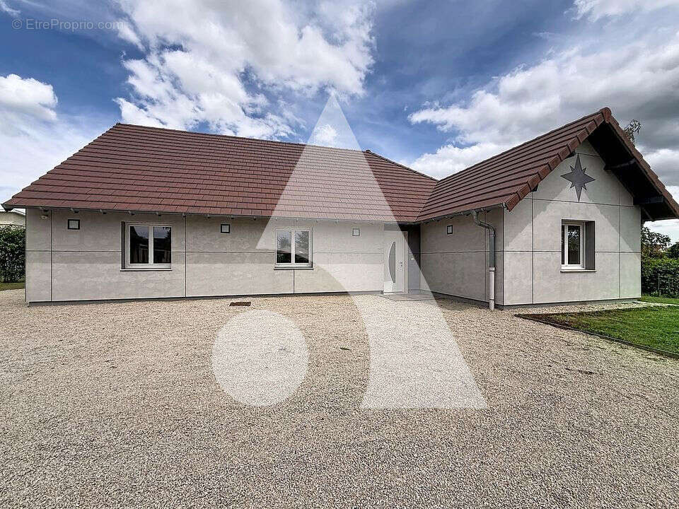 Maison à BEY
