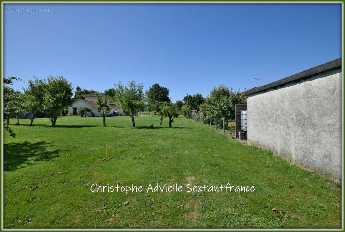 Terrain à BERGERAC