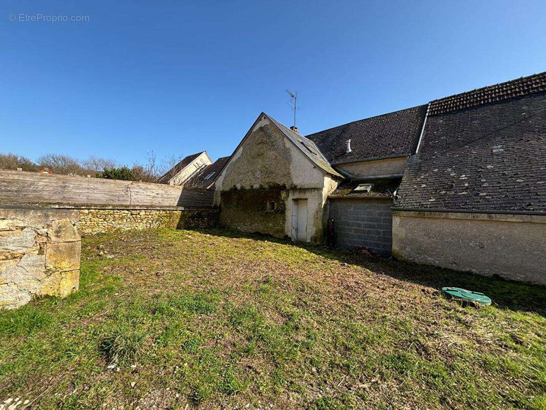 Maison à PARIGNY-LES-VAUX
