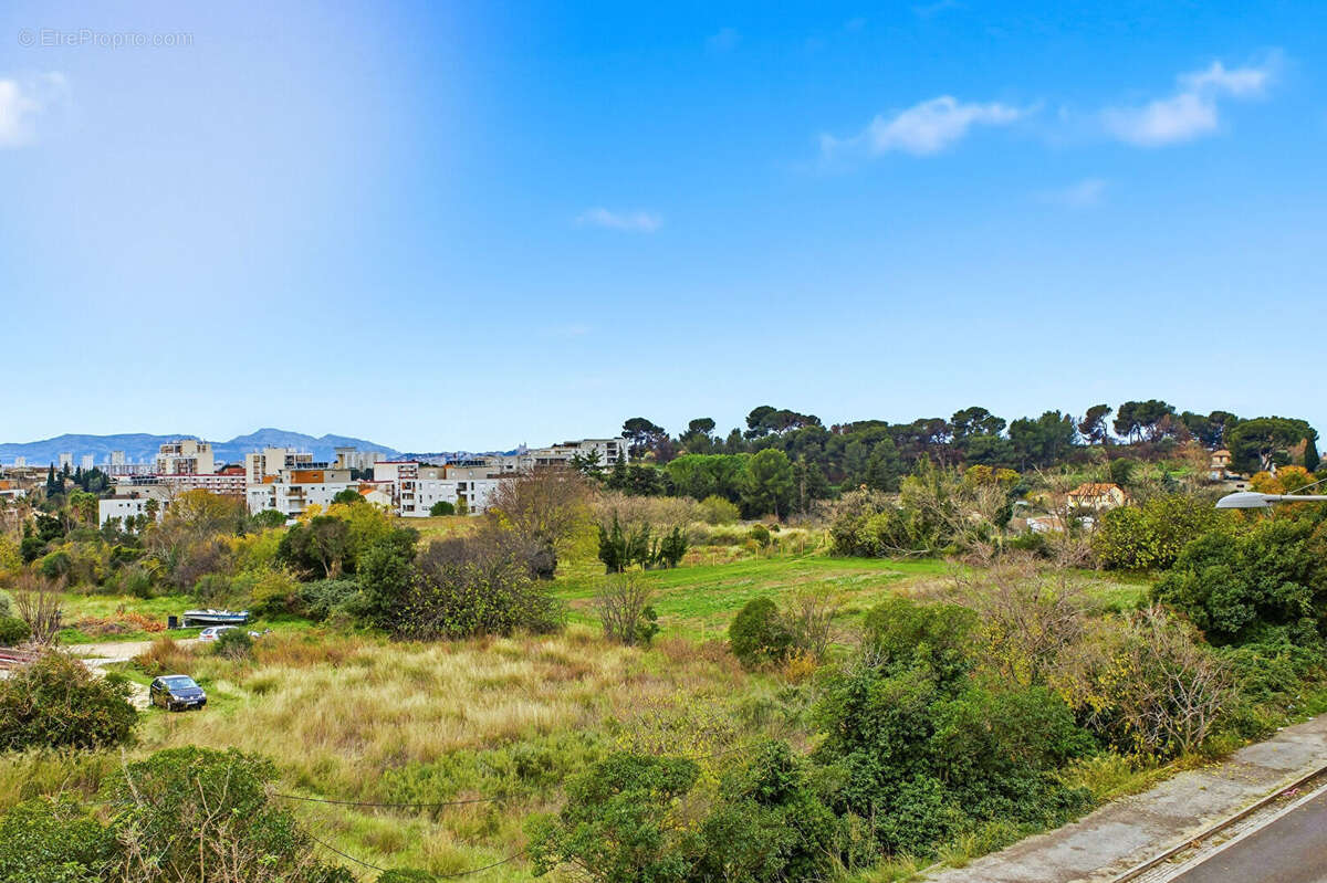 Appartement à MARSEILLE-14E