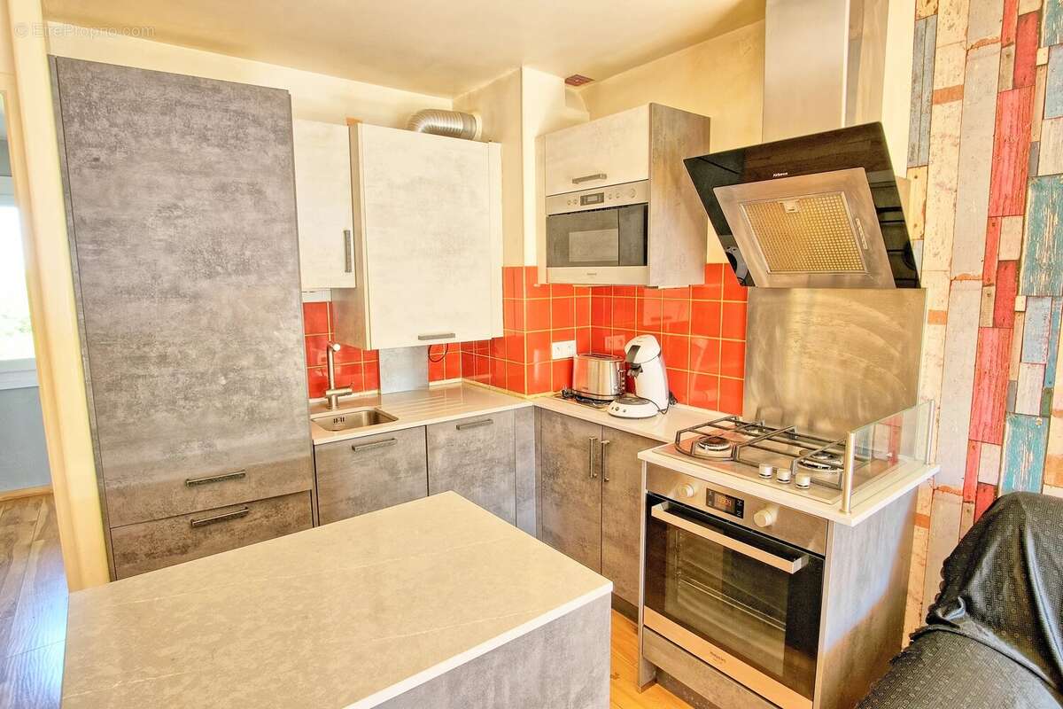 COURSEULLES SUR MER - Duplex 2 chambres jardin & parking - photo 6