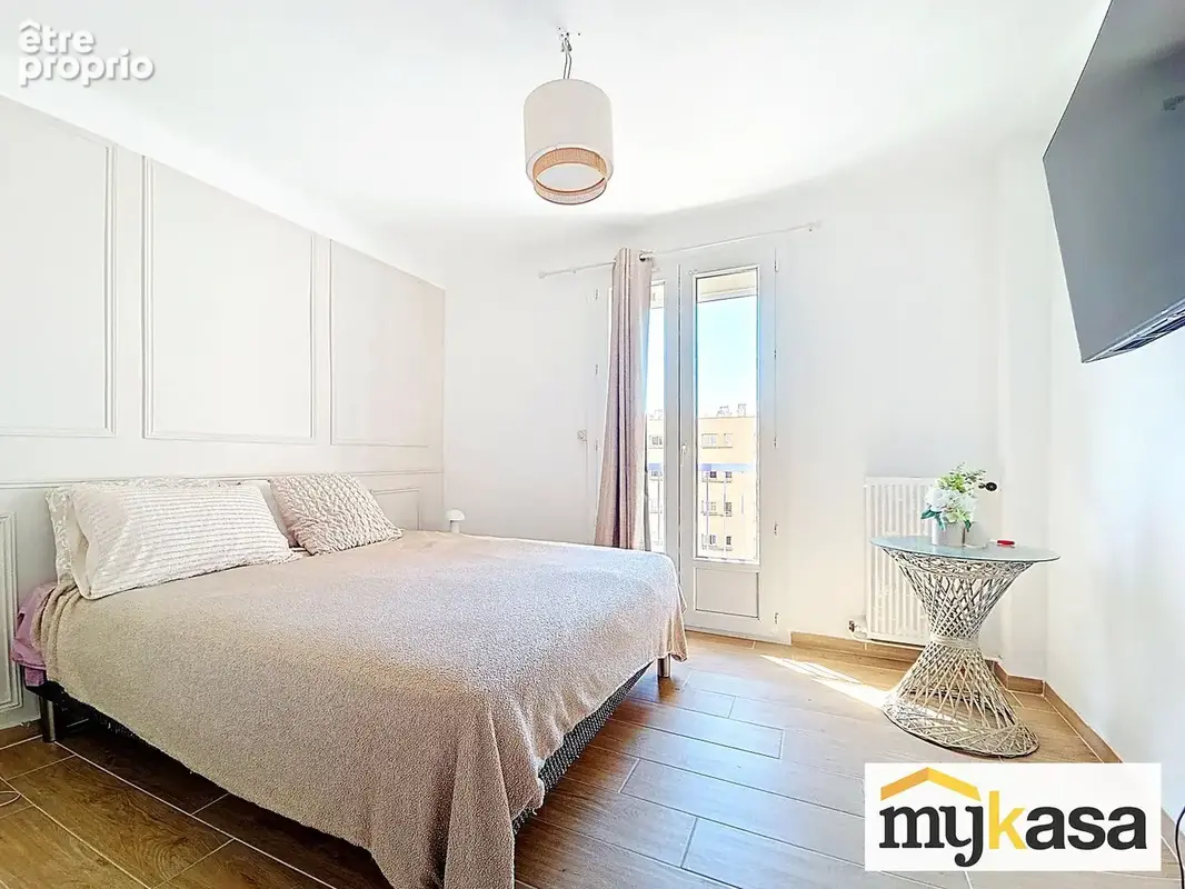 Appartement  Port-de-Bouc 4 pièce(s) 72 m2 - photo 8