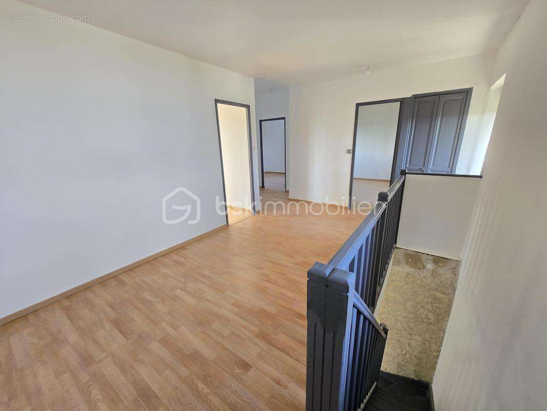 Maison à SAINT-LEGER-DES-VIGNES