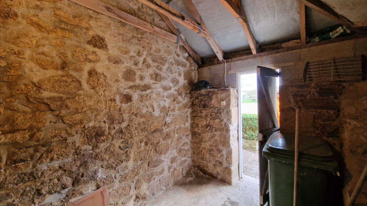 Maison à JUGON-LES-LACS