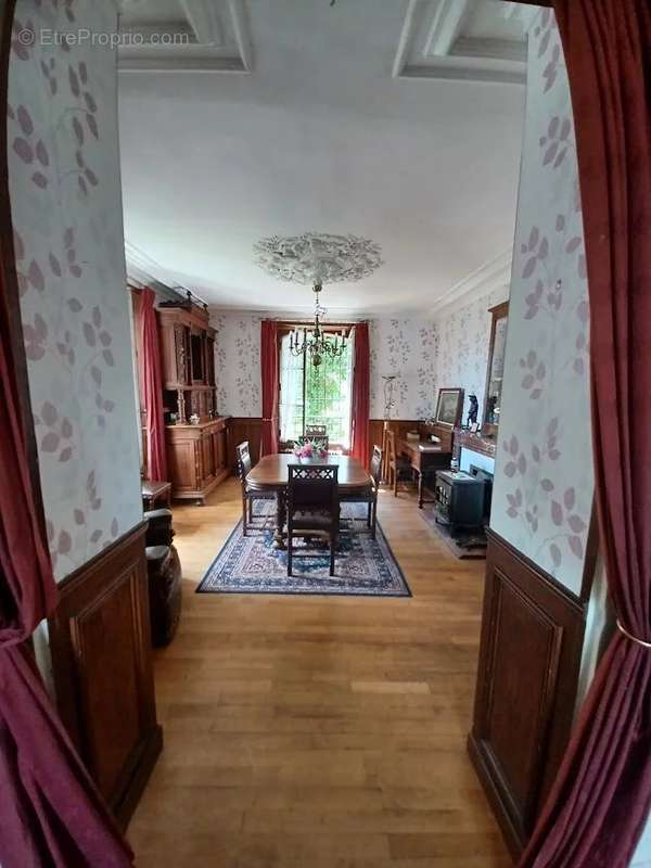 Maison à EGUZON-CHANTOME