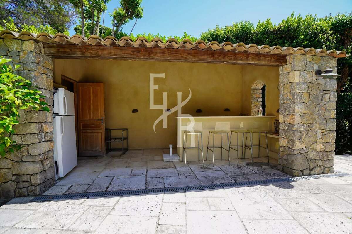 Maison à MOUGINS