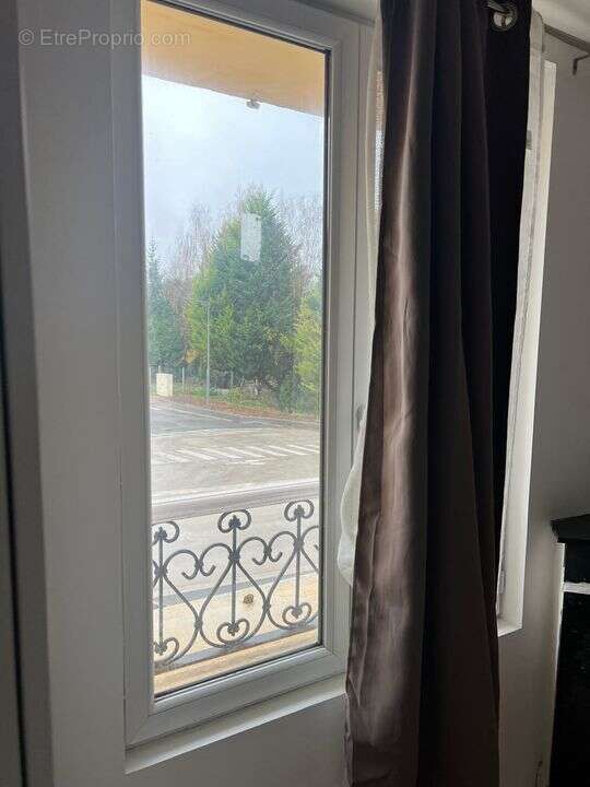 Maison à MONTREUIL-AUX-LIONS