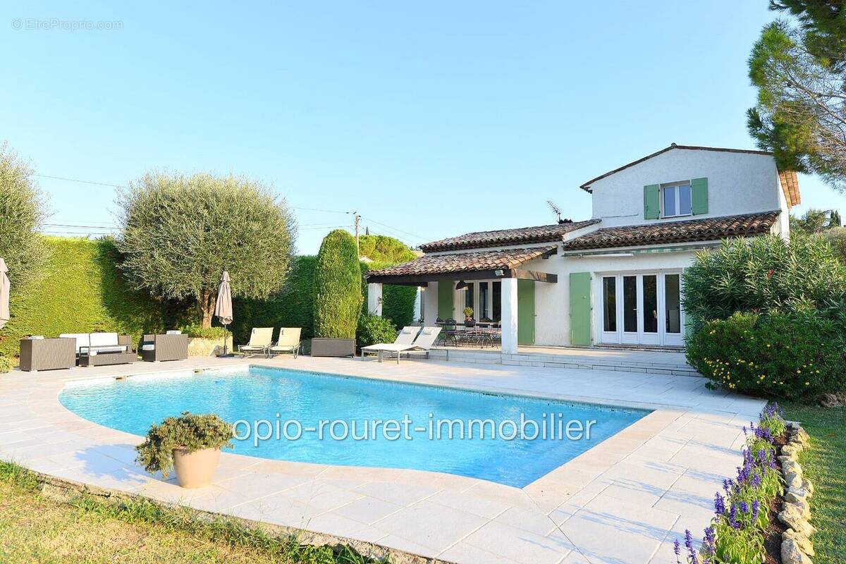 Maison à LE ROURET