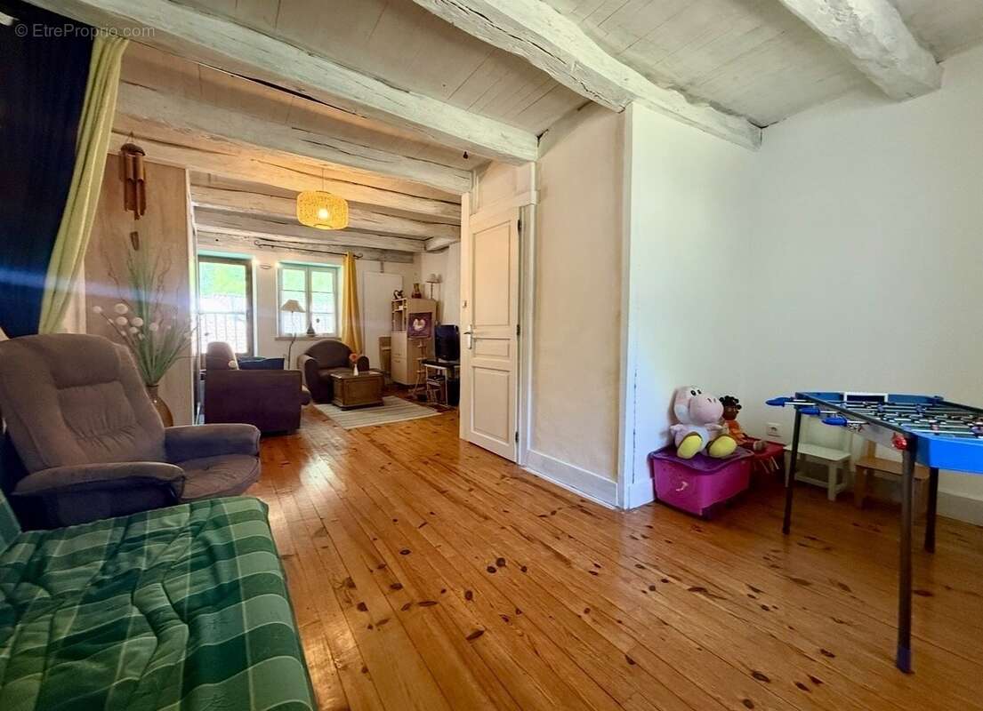 Maison à BOYEUX-SAINT-JEROME