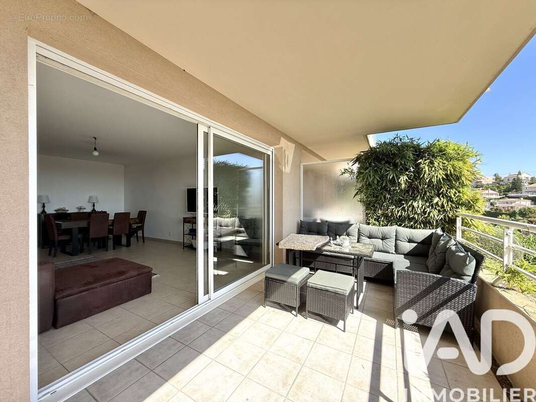 Photo 2 - Appartement à SAINT-LAURENT-DU-VAR
