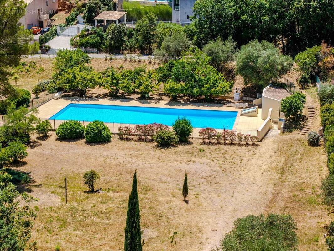 Maison 109 m² à Meounes-Les-Montrieux  - photo 82
