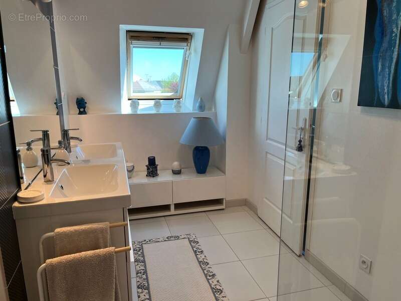 Maison à AZAY-LE-RIDEAU