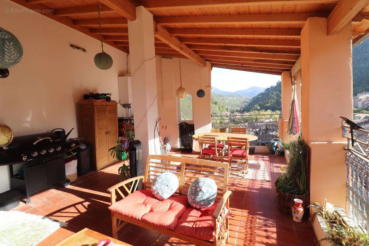 Appartement à L&#039;ESCARENE