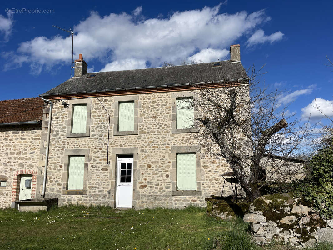 Maison à MARCILLAT-EN-COMBRAILLE