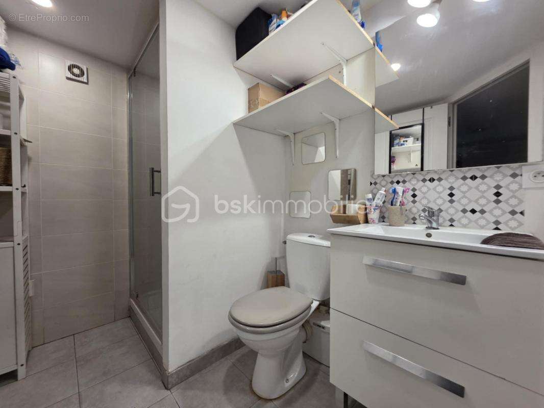 Maison à MONTCOURT-FROMONVILLE