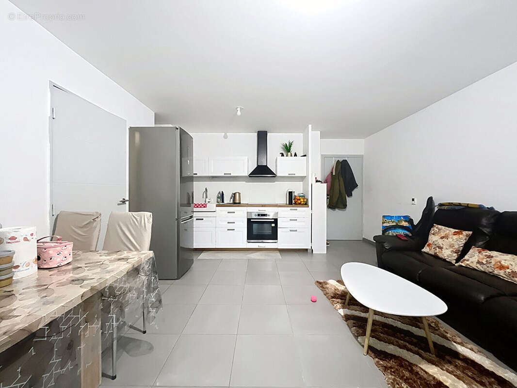 Appartement à ROUSSET