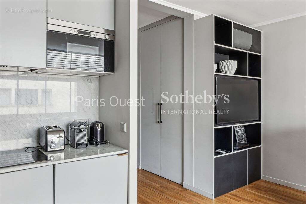 Appartement à PARIS-8E