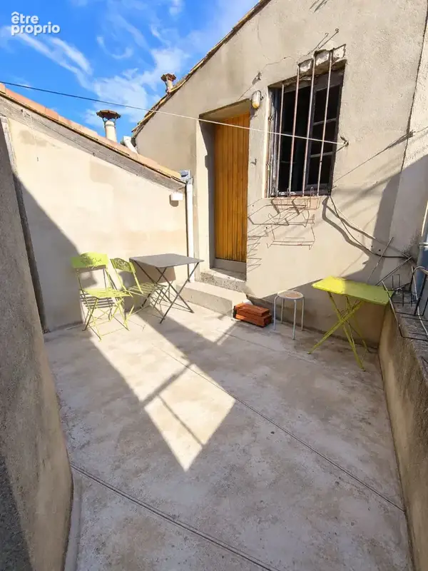 NÎMES CENTRE T2 avec terrasse et cave - photo 9