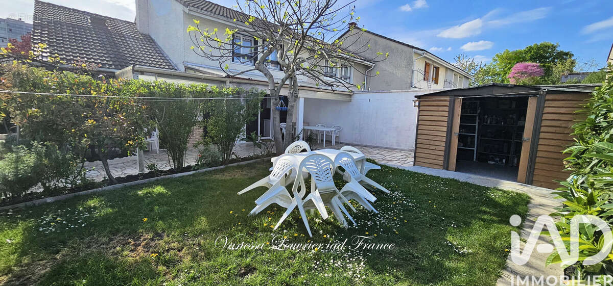 Photo 2 - Maison à LES MUREAUX