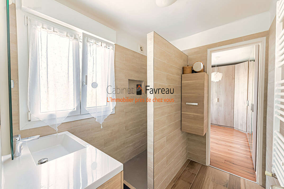 Maison à CHEVILLY-LARUE