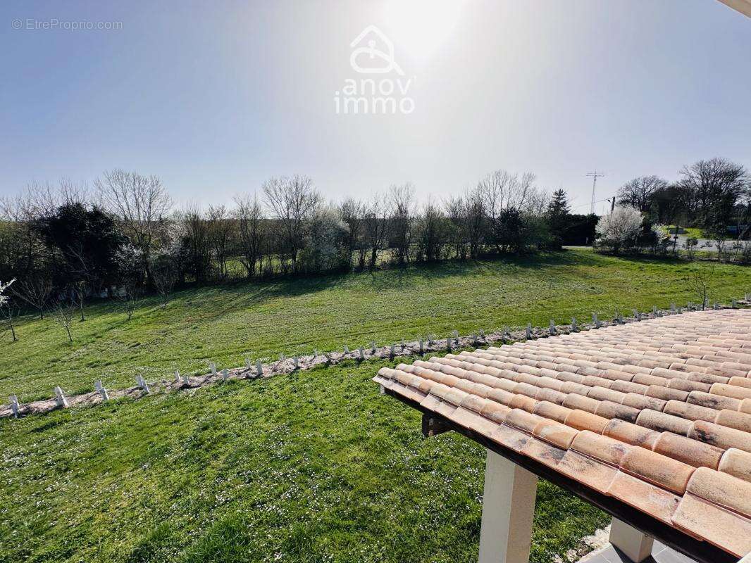 Maison 143 m2 4 chambres - Terrain jusqu'à 6 000 m2 - Double - photo 10