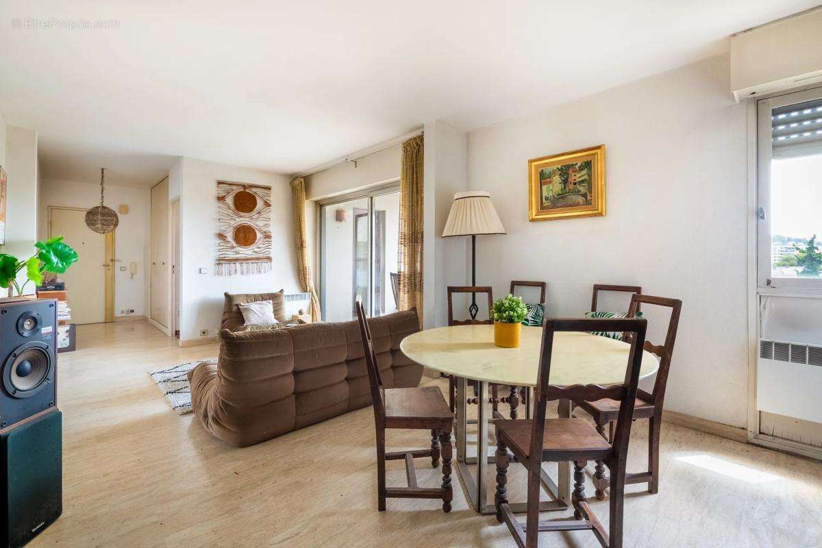 Appartement de 4 pièces de 82 m² situé à Marseille - photo 6