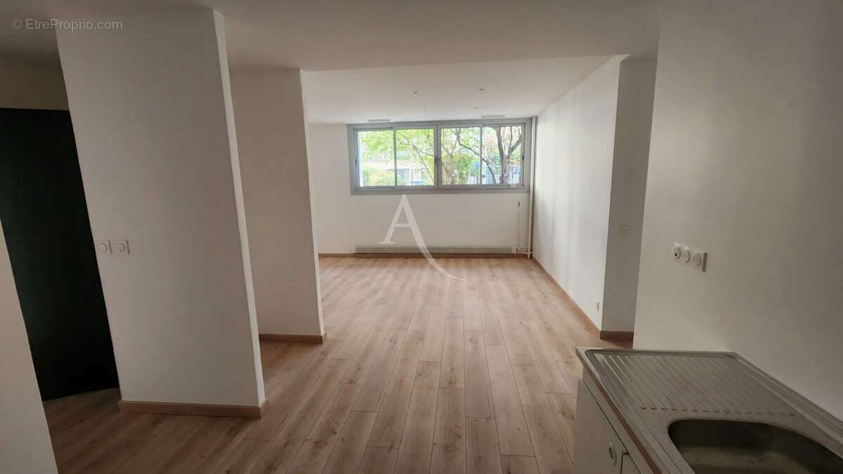 Appartement à PARIS-12E