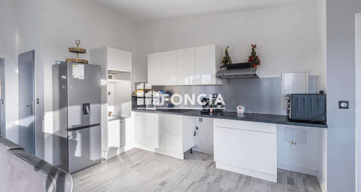 Appartement à PORT-DE-BOUC