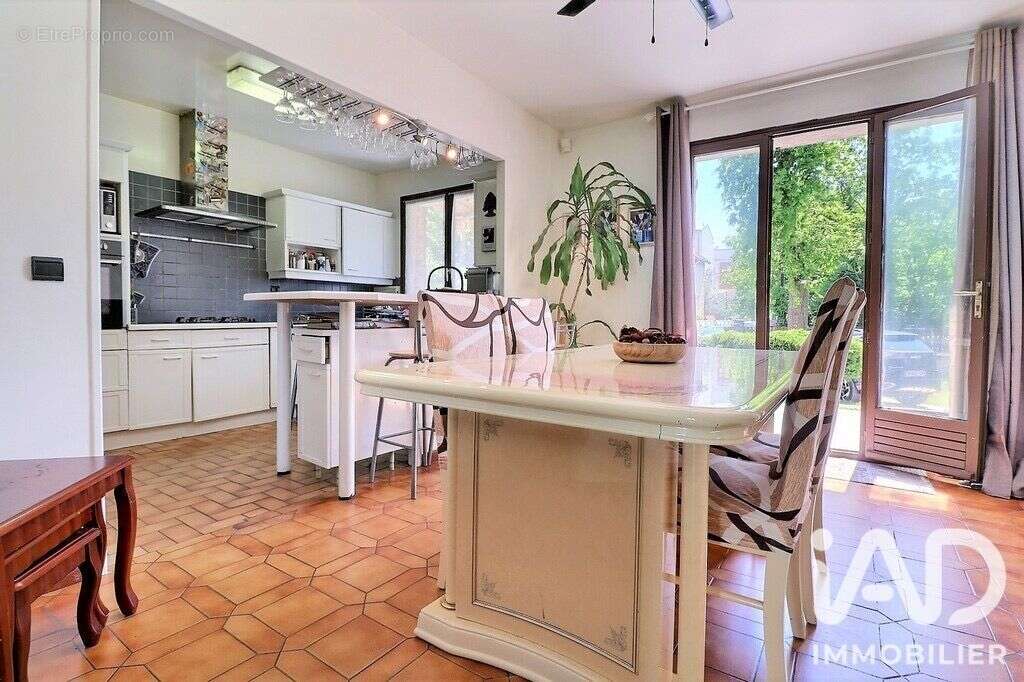 Maison 124 m² à Argenteuil  - photo 4