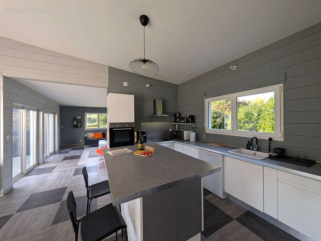 Maison à ROZ-SUR-COUESNON