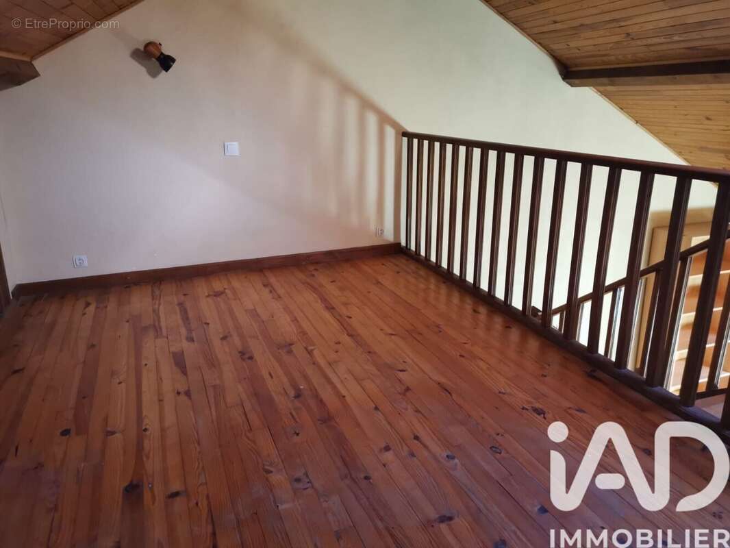 Photo 9 - Appartement à CHAMPAGNE-EN-VALROMEY