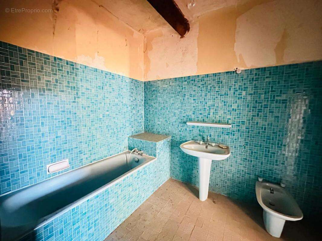 Appartement à MOUSTIERS-SAINTE-MARIE