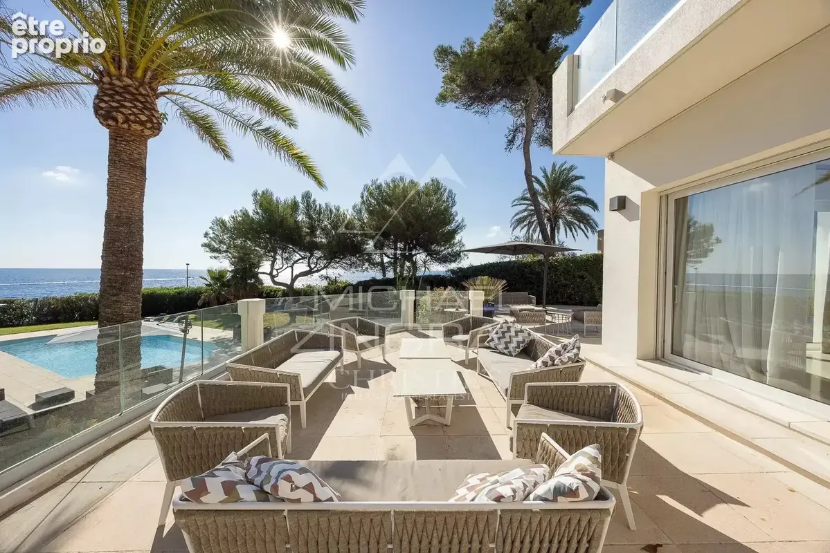 Cap d’Antibes – Villa d’exception avec vue panoramique mer et montagne - photo 12