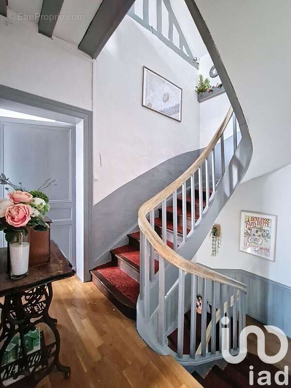 Maison 197 m² à Mesnil-Raoul  - photo 7