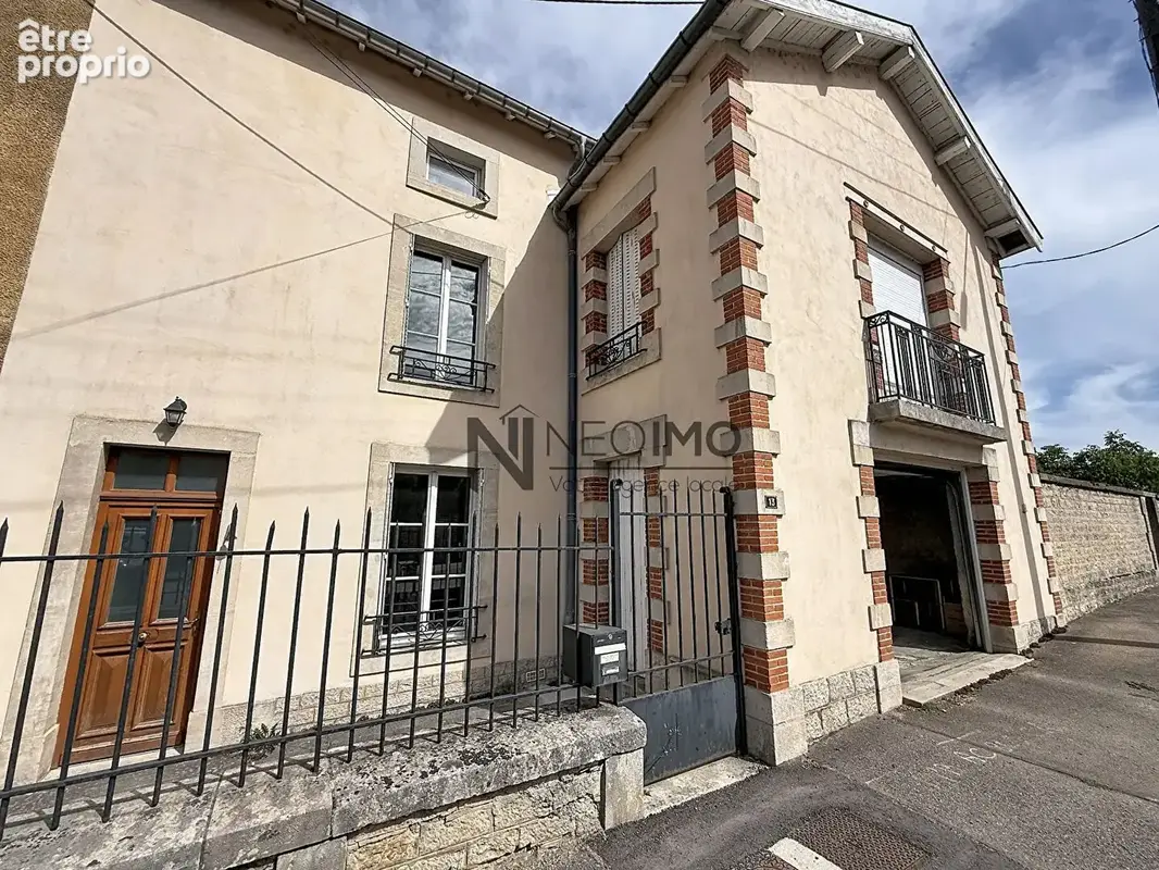 Photo Maison à Neufchateau au prix de 149 500€