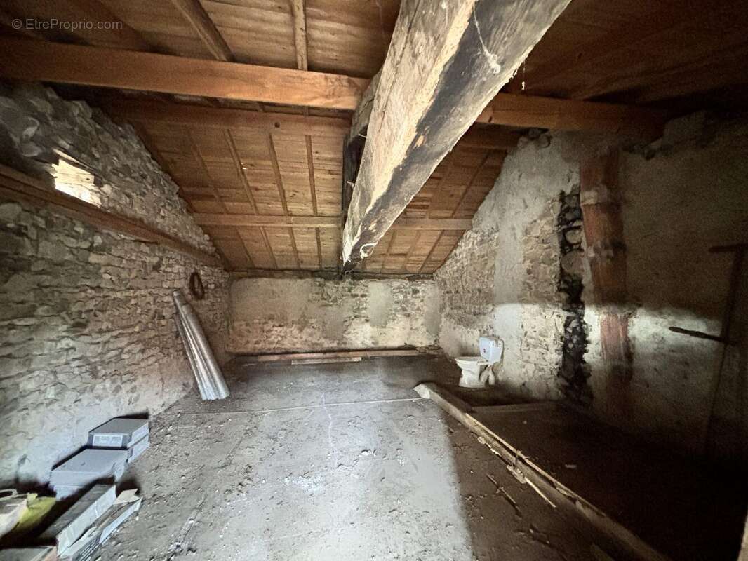 Maison à SAINT-PIERRE-LE-VIEUX