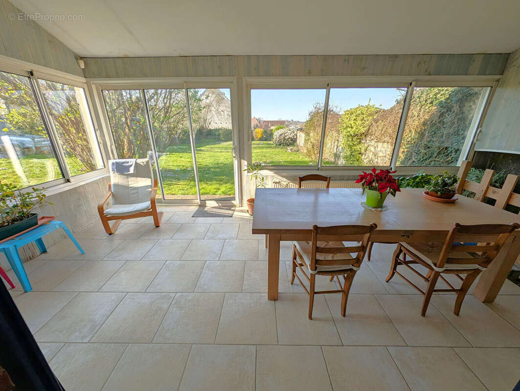 Maison à AILLANT-SUR-THOLON