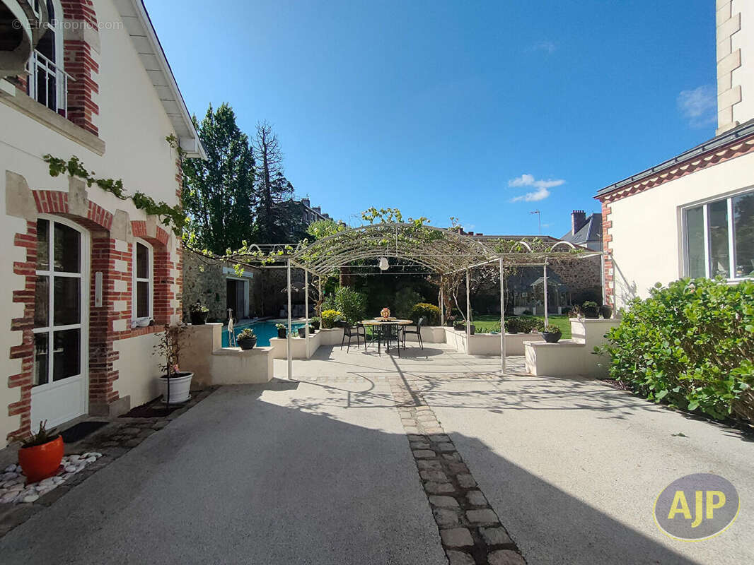 Maison à LA ROCHE-SUR-YON