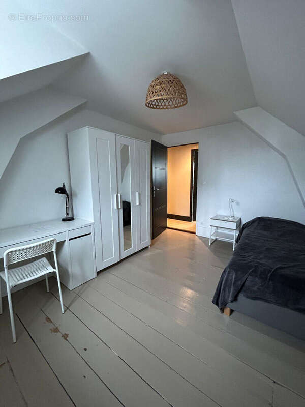 Maison à SAINT-JEAN-DE-BRAYE