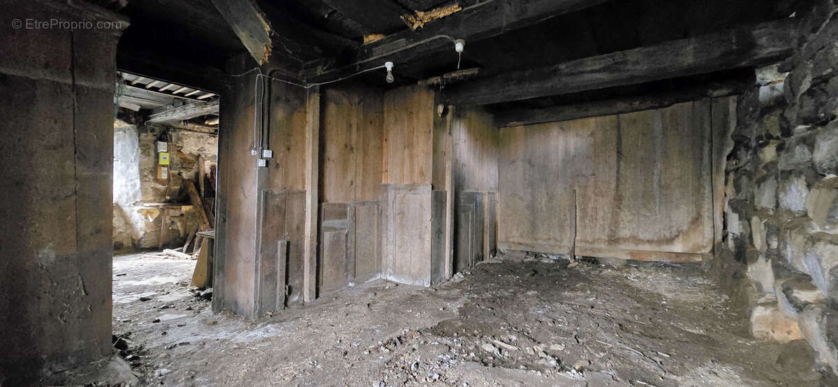 Maison à CHAMPCLAUSE