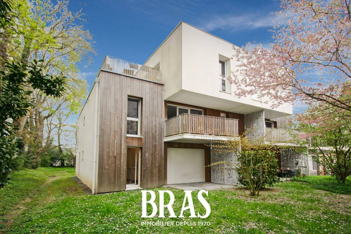 Appartement à LA CHAPELLE-SUR-ERDRE