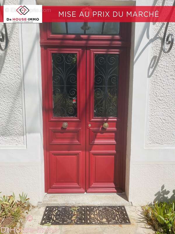 Maison à SAINT-PIERRE-LES-NEMOURS