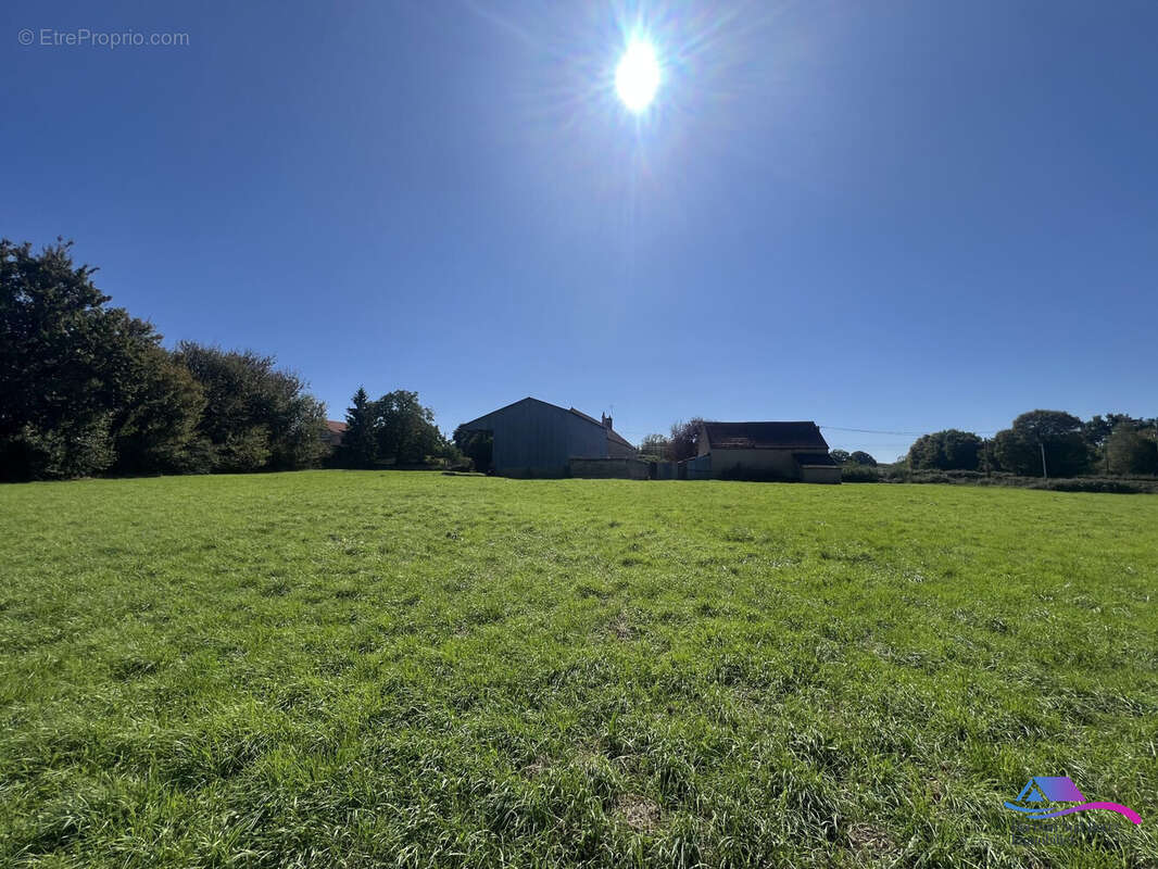 TERRAIN - Maison à NERET