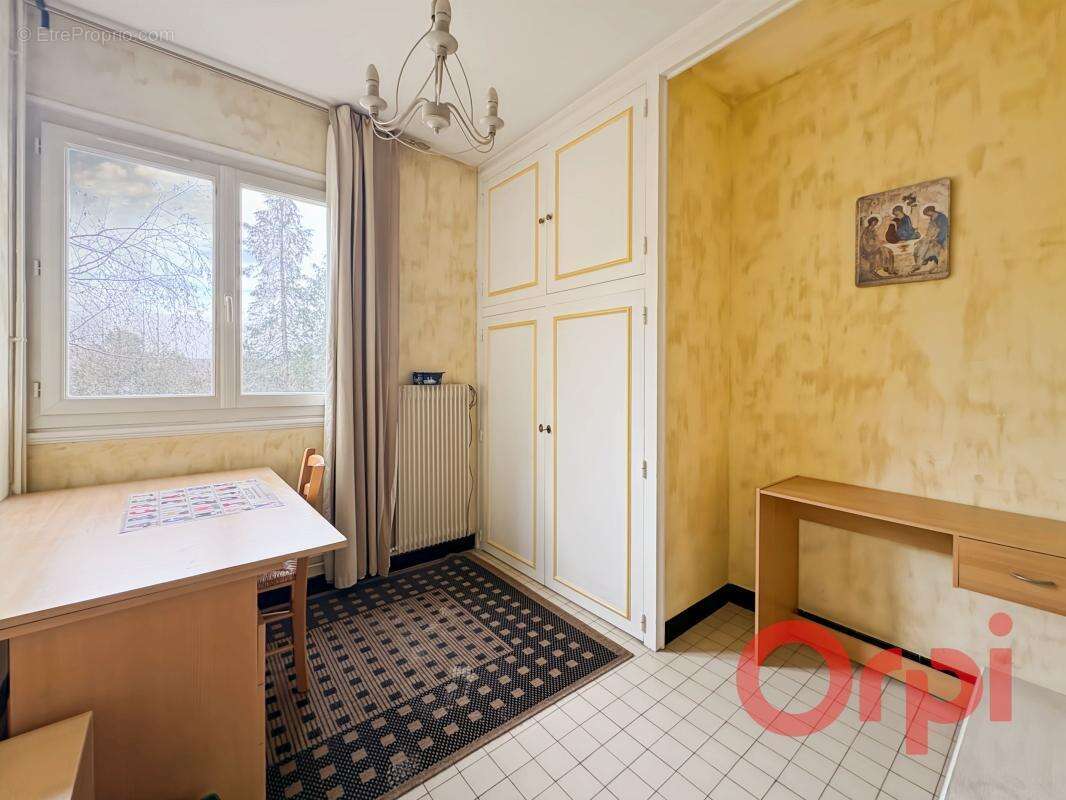 Maison à SAINT-AMAND-MONTROND