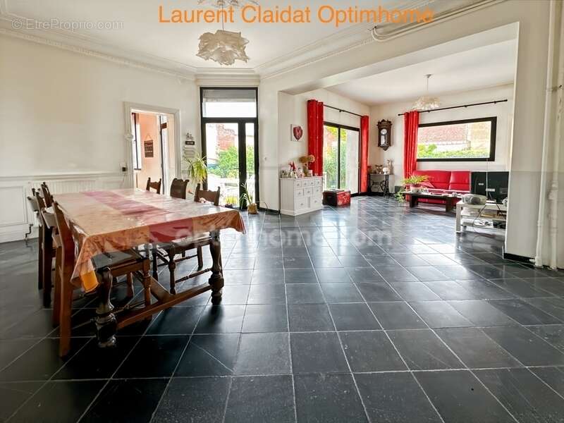 Maison à SAINT-QUENTIN