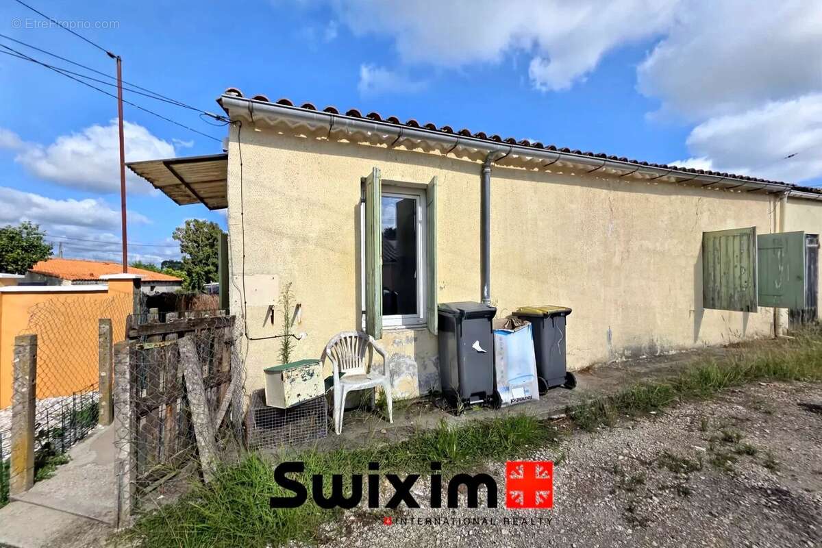 Maison de 70 m² avec 2 chambres à rénover  à Saint-Estèphe - photo 9