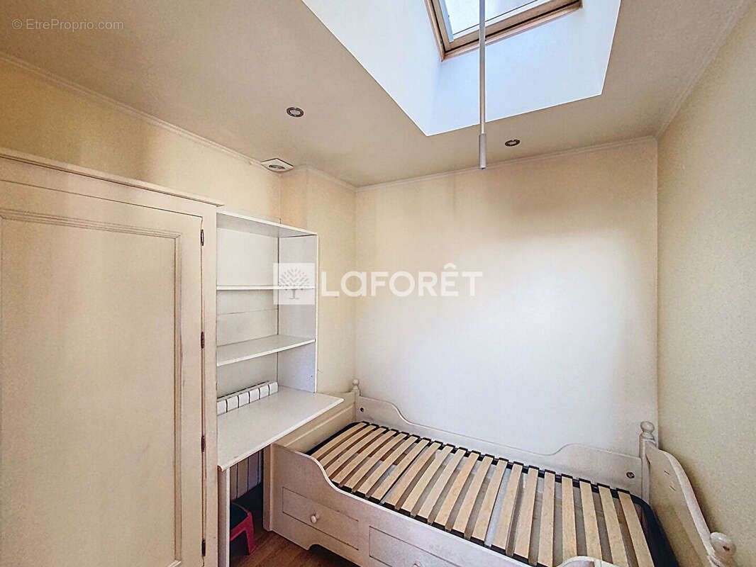 Appartement à SURESNES