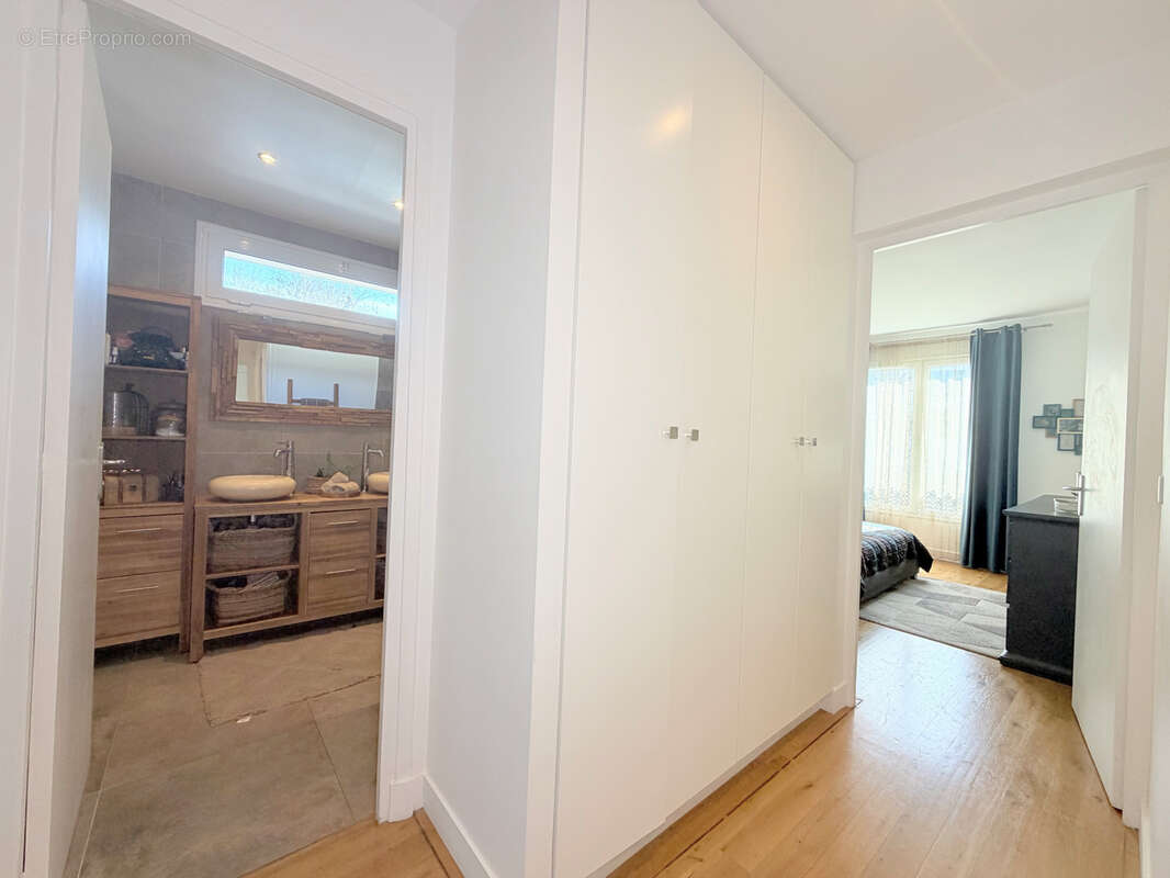 Appartement à RUEIL-MALMAISON