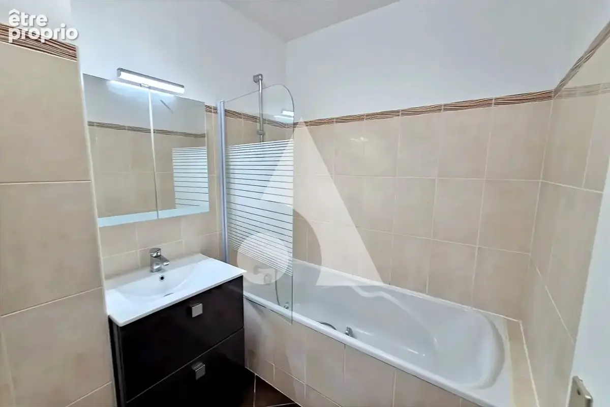 Appartement f3 - rez-de-jardin - avec jardin  chantilly - photo 6